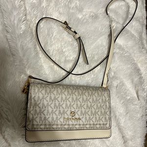Michael Kors Crossbody